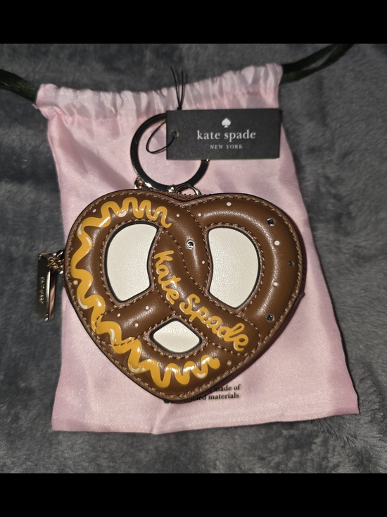 kate spade Handbags - Kate Spade Pretzel Heart Coin Purse Keychain - With Mustard Signature